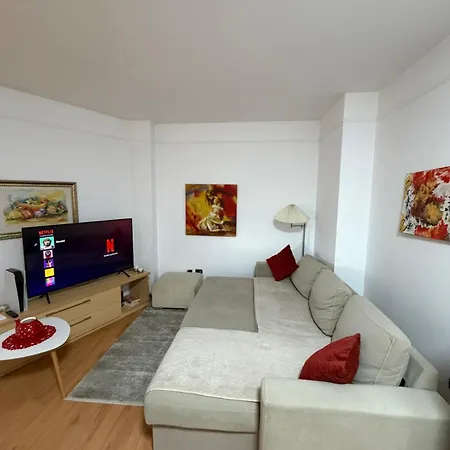 Gerald 1 * ティラナ